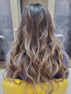 レッドカーペット(Red Carpet) 【Color】ロングスタイル×バレイヤージュ