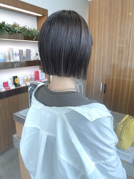 カッツ 駅家店(CUT S) パツっと切りっぱなしボブ〇