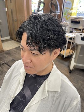 グラスヒビキ パーマスタイル