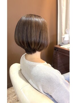 ヘアデザインスペース イチエ(hair design space i chi e) ハイライト＋前下がりショートボブ