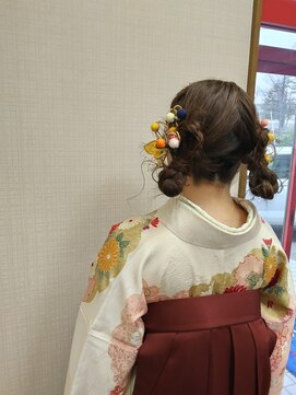 サロン ド オリーブ 卒業式ツインアレンジ