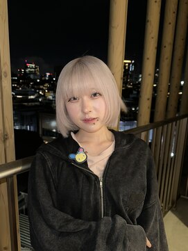 モニカ 原宿店(MONIQA) ホワイト