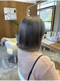 グレーカラー