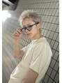 トリリオンヘアー by  NoLimit 西梅田店 【4月上旬頃 NEW OPEN（予定）】&nbsp;スパイキーショートとホワイトカラーでヤンチャなスタイル