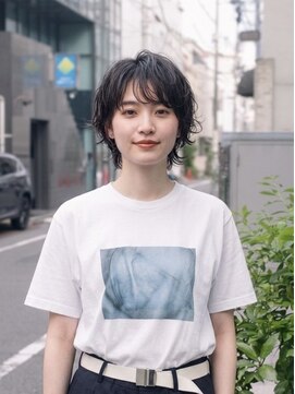 キビト(kibito) 新宿ウルフショートレイヤー外ハネショートウルフパーマ20代30代