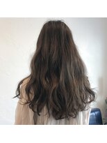 ウィロー(WILLOW)&nbsp;【WILLOW】透明感高めなスモーキーアッシュ（井下貴史）