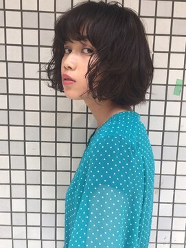 アリーズ シブヤ(ALLYS shibuya) 切りっぱなしボブ◇モノトーングレージュ 【saori】