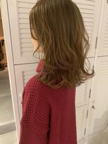 スリー(three.)&nbsp;【three／スリー】ミルクティーベージュ/エドル（北浜／淀屋橋）