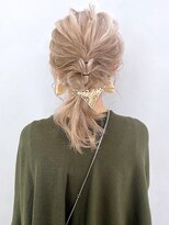 ヘアアレンジ_ローライトスリークボブ厚めバング_ba287814