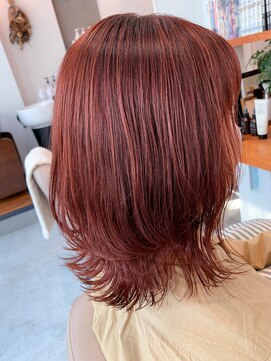 ハク アトリエ(HaKU atelier) 暖色カラー艶髪コーラルピンクベージュ透明感ミディアムウルフ