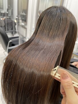 エスカーラ 表参道(THE ESCALA) @aidaman321 似合わせカット/くびれヘア/ツートーンカラー/