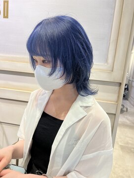 アソビセカンド 原宿(ASOBI 2nd) ウルフカット　ハイトーン　ネイビーブルー　外ハネ