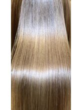 驚きの髪質改善カラー(酸熱融合カラートリートメント)