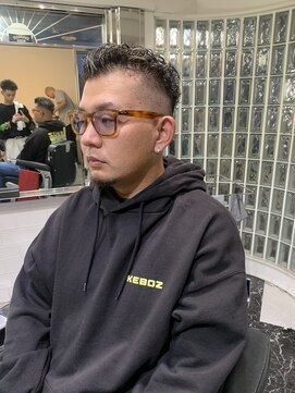 メリケンバーバーショップ フクオカ(MERICAN BARBERSHOP FUK) ハイライトマッシュパーマウルフアッシュブラック