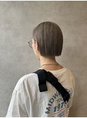 ハイトーングレージュ