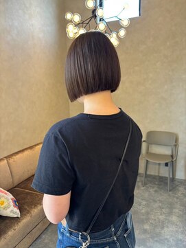 ラヴィズム(LUVISM) ショートカット丸みショート耳掛けひし形ハンサムショート小顔