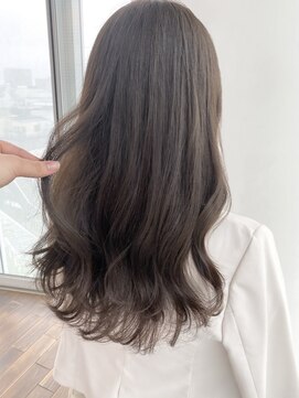 ザックラフィネ(ZACC raffine) グレージュ/ワンカットレイヤー/ロングヘア