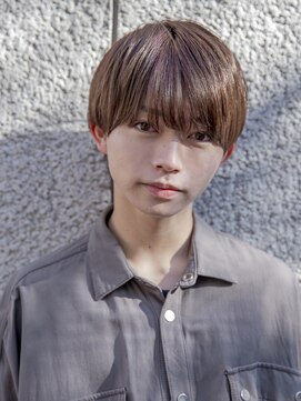 シティ(CITY) 小久保styleフェザーパーマグレーブルーカラー刈り上げショート