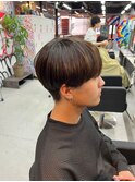 刈り上げ　ナチュラル　マッシュ