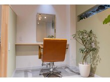 ミル バイ インスヘアー(MIRU by INCE HAIR)の雰囲気(全席半個室タブレット付き)