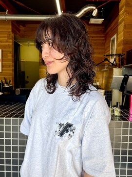 ラロ(raro) 夏におすすめウルフレイヤー＋エアリーパーマ