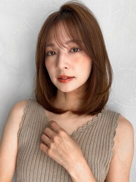 アグノス 青山(Agnos) 内巻きワンカールアプリコットオレンジくびれヘア