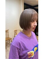 シフト(SHEEFT)&nbsp;ハイトーンダブルカラーピンクミルクティーベージュレイヤーボブ