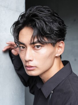 フィフス(fifth) 原宿フェザーパーマメンズカットセンターパートコンマヘアfifth