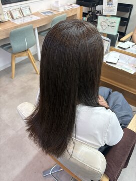 ロッコ 船橋駅(Rocco) 透明感オリーブ　船橋　船橋駅