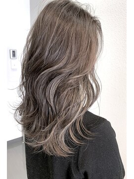 アリア バイ アルティナ(alia by artina) ハイライトカラー×波巻きロング[alia橋本]