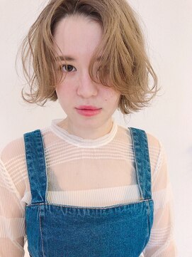 ディッセンバー 渋谷(December) 『December』ミルクティーベージュのフリンジボブ