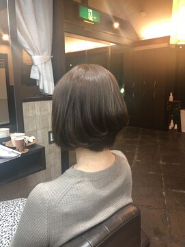 ナトゥーラ 岐阜(Natura) グレージュグラボブ