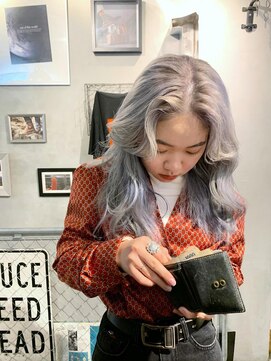 ジーナ オモテサンドウ(XENA) 【MISA】ホワイトシルバーグレー