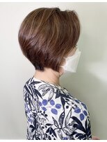 キーポイント(K Point)&nbsp;襟足はタイトに！ハイライトショートボブ