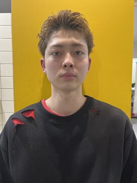 シイ(SIE) アクティブショート×ブロンド