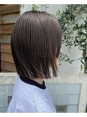 くすみブラウン
