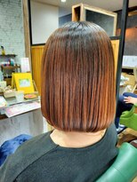 ウルスヘアー(ulus hair) あご下わんれんにオレンジまとわせ、秋冬スタイルへ