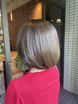 スーリール 博多店(Sourire) ナチュラルくすみベージュ