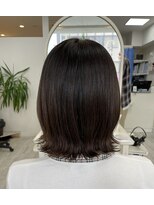 アルターシェリー(aL-ter che'rie)&nbsp;外ハネスタイル[デザインカラー/レイヤーカッ/ウェットヘア]