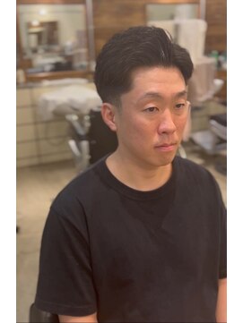 ボブズ ヘアー 369(Bob's Hair 369) 7：3ナチュラルアイロンパーマ