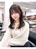 薄め前髪顔まわりレイヤーシースルーぱっつん前髪おくれ毛