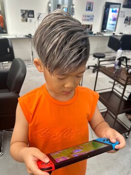 メンズサロン キング 高槻店(Men’s salon K!ng) 波巻きツイストスパイラルパーマ/フェザーパーマ/眉毛/メンズ