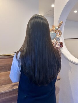 ミレナ(Milena) ロングレイヤー【辻堂/辻堂駅/髪質改善/ハイライト】