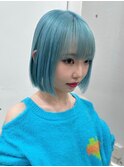 ミニボブブルーブラックハイライトカラーくびれヘア