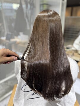 バイエイト(X8) 縮毛矯正/ショート/ボブ/髪質改善/レイヤーカット