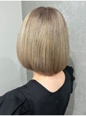 ショートボブ,透明感カラー,韓国風,ケアブリーチ,ダブルカラー