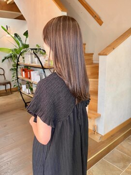 サロンエフ(salon f) ハイライトxベージュカラーx顔まわりレイヤー