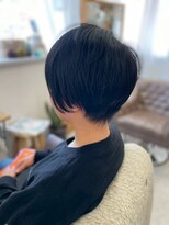 レメディフロムキン(REMEDY from KIN) コンパクトショート/ブルーブラック/丸みショートボブ/黒髪
