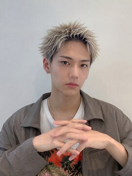 キャンバス バイ ネオリーブ 横浜西口(Canvas by neo.) 【横浜】外国人風ブロンドスパイキーショート