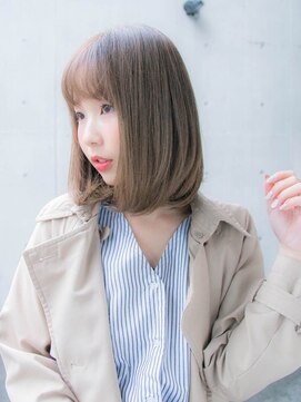 ルティア(Lutia) シースルーバング 大人可愛い アッシュカラー
